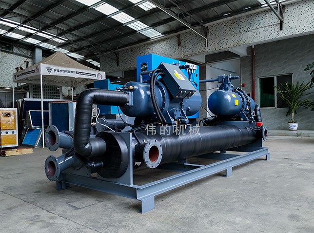 螺桿式冷水機(jī)       螺桿式冷水機(jī)